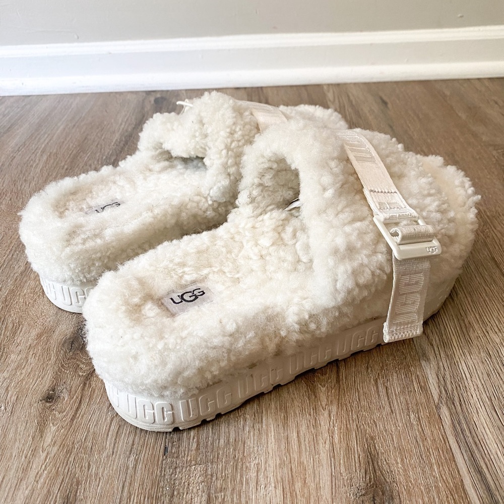 Ugg Fluffita White Slipper Sandal • Women’s Size 9 - Picture 9 of 11
